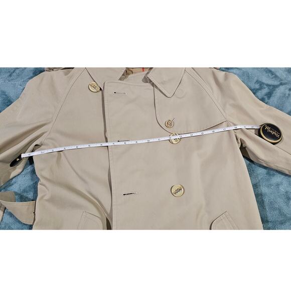 Burberry Vintage Belted Trench Coat with Nova Check Lining - Picture 7 of 15